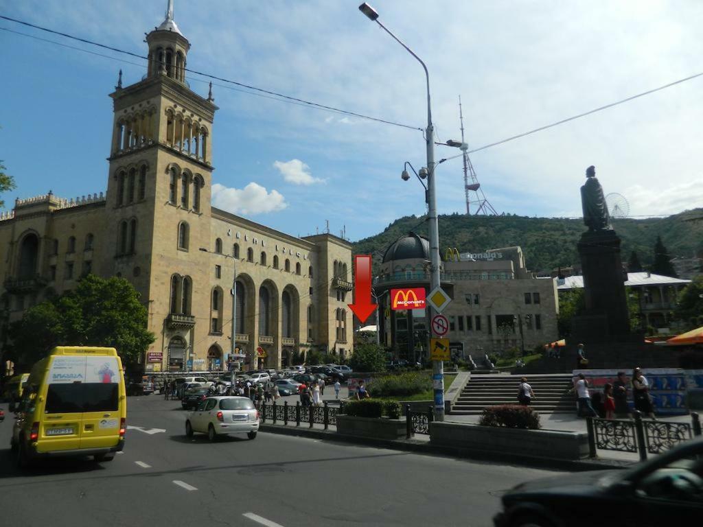 Twins Hotel Tbilisi Esterno foto