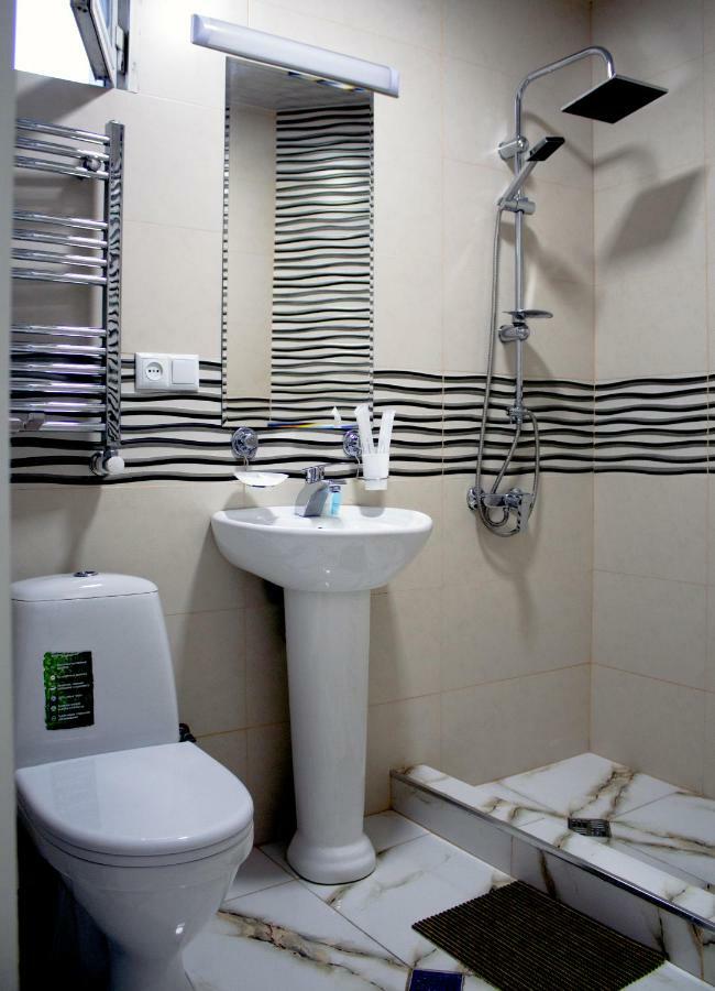 Twins Hotel Tbilisi Esterno foto